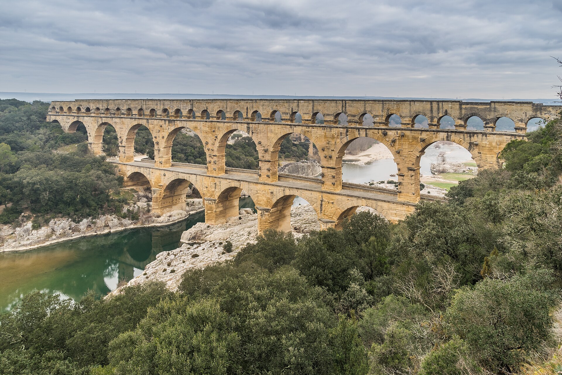 Pont du Gard aqueduct
